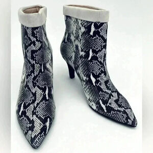 42 GOLD Women’s Ojai Pull-On Ankle Cuff Leather Bootie Beige Snake Size 6